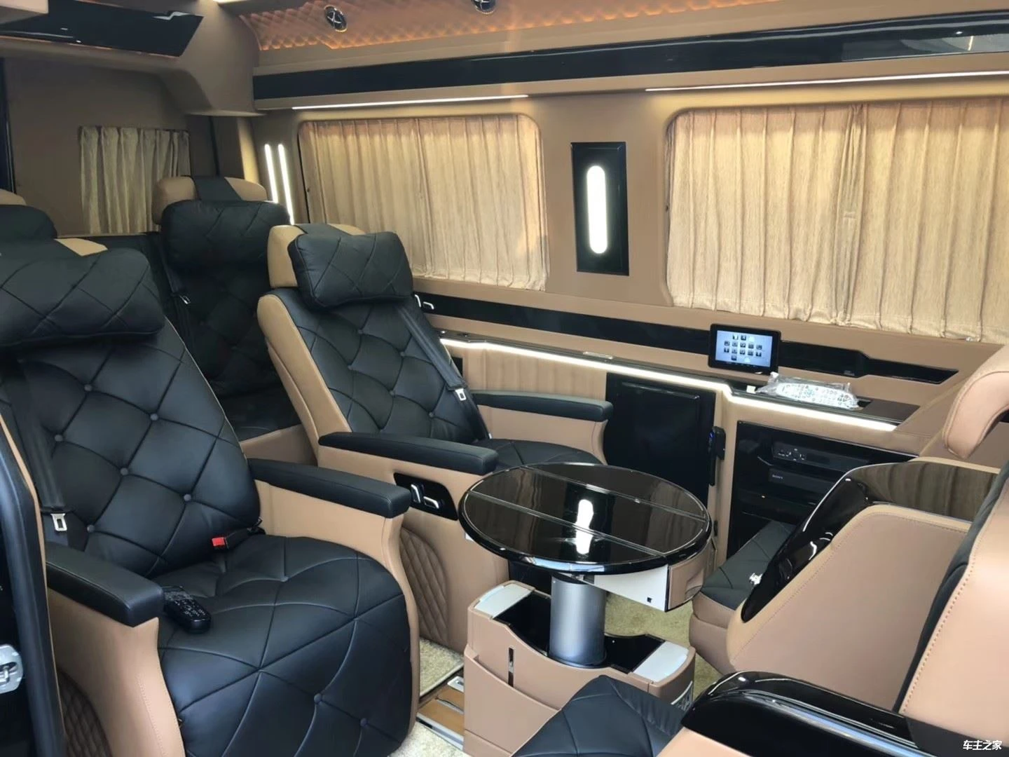 Mercedes-Benz Sprinter interiörmodifieringsväska är nysläppt, en sådan lyxig ...