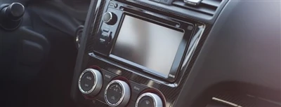 Vad ska jag tänka på när jag monterar om bilstereo?
