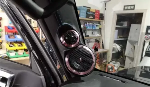 Fördelar och nackdelar med modifiering av bilstereo